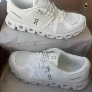 On Running Women’s White Cloud Sneakers